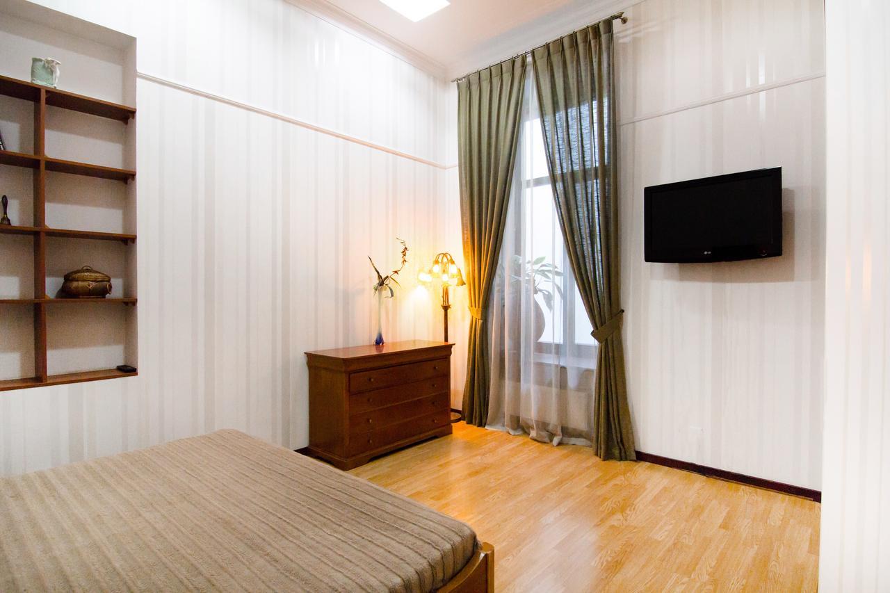 Downtown Prestige Apartment Odessa Ngoại thất bức ảnh