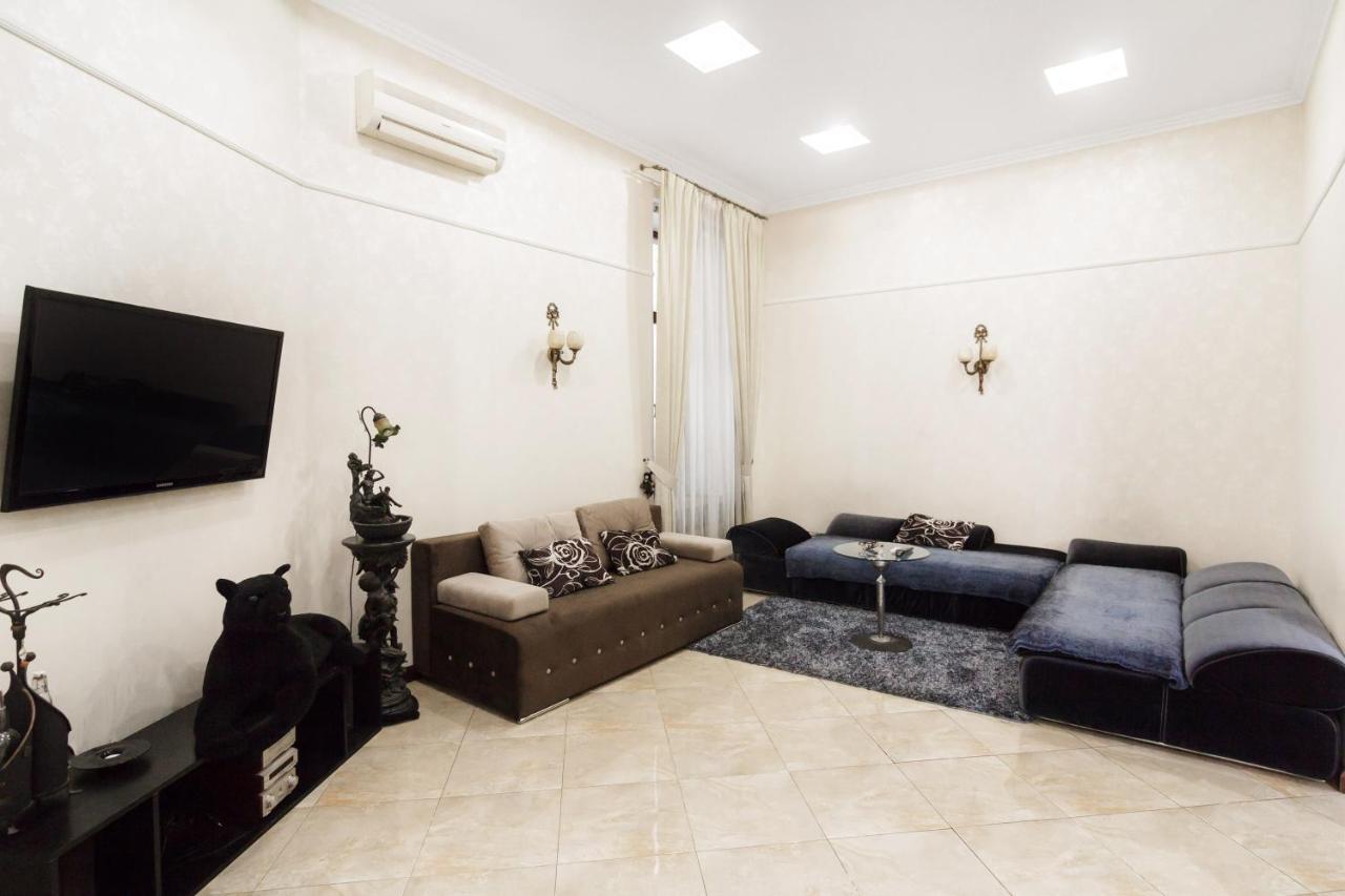 Downtown Prestige Apartment Odessa Ngoại thất bức ảnh